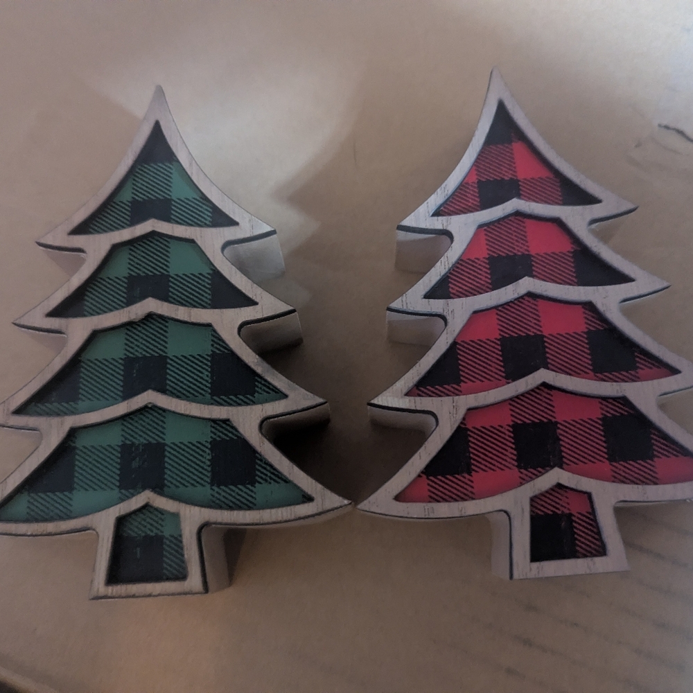 Plaid Wooden Christmas Tree Decor